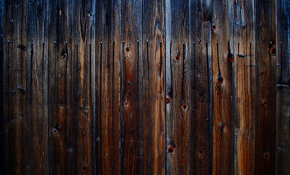 Knots and Nails